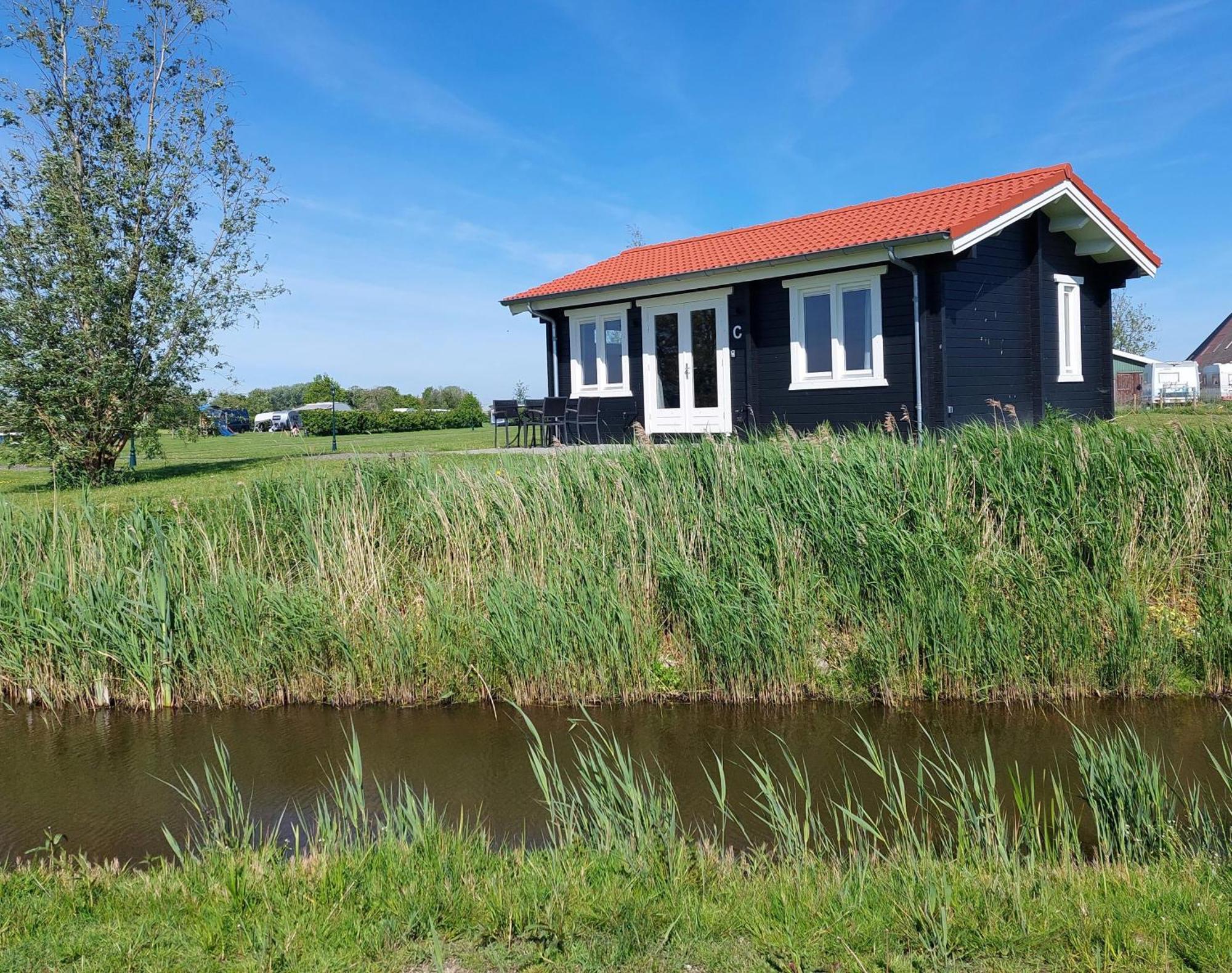 Vakantiehuisje Vlakbij Leeuwarden, Swichumer Pleats Екстер'єр фото